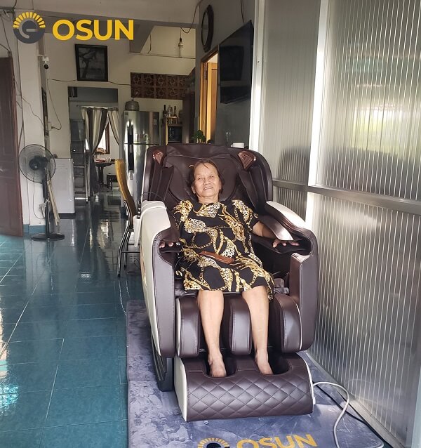 Ghế massage hỗ trợ điều trị đau cơ, căng cứng cơ như thế nào ?